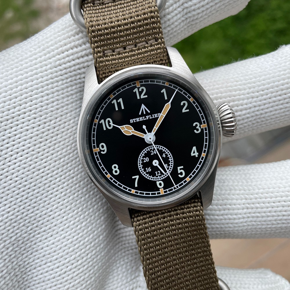 39MM STEELFLIER Pilot Quartz Men’s Watch Sapphire 200M Waterproof Nylon GIFT NEW