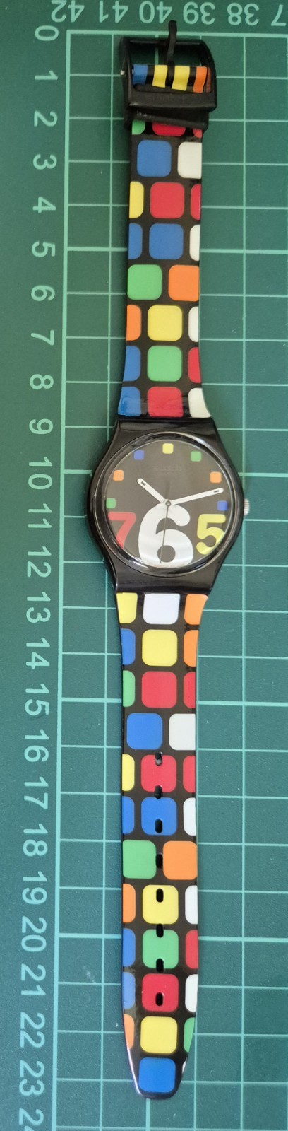 Swatch 33mm Cube Explosion GB231 Quartz Strap Watch 2006