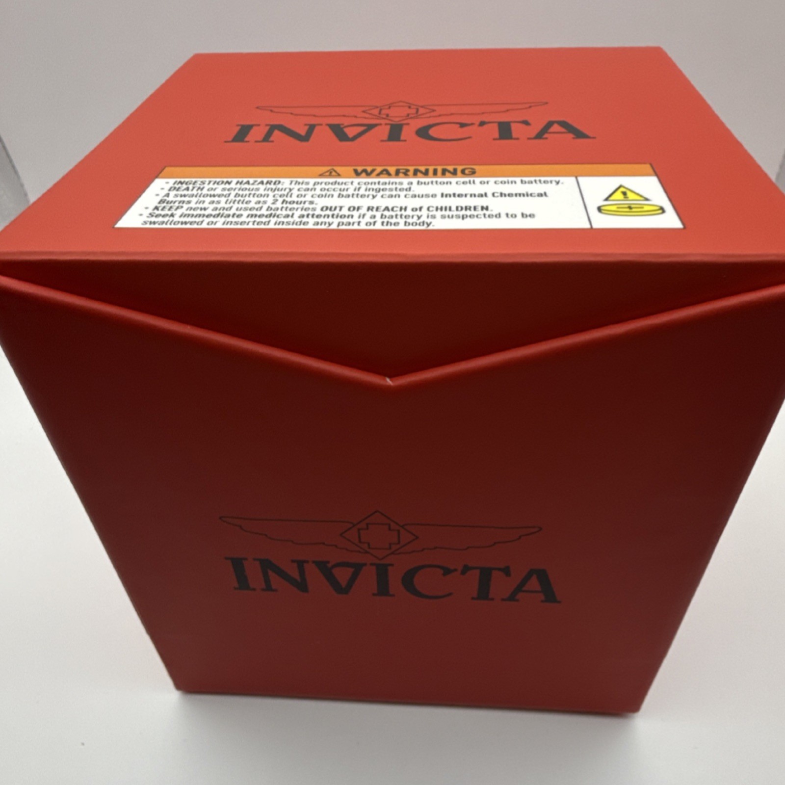 Invicta Men’s Yellow Dial Silver Mesh Band Roman Numerals Stick Indexes Watch