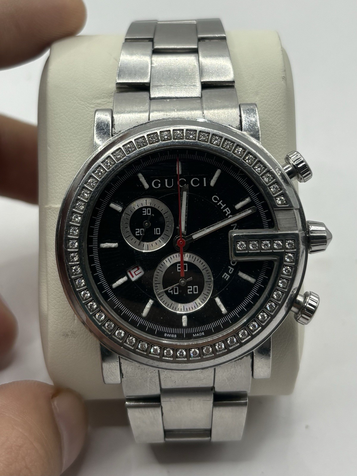 Gucci YA101324 G Shape Chronometer Men’s Swiss Made Diamond Watch Working