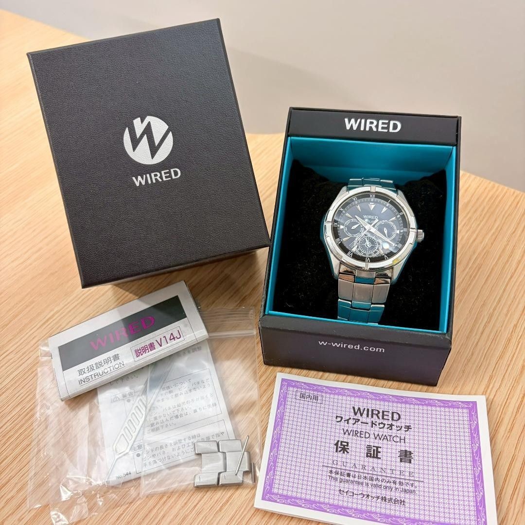 🟦 WIRED V14J-0BV1 Solar Chronograph Black Dial Stainless Steel Watch Box Papers