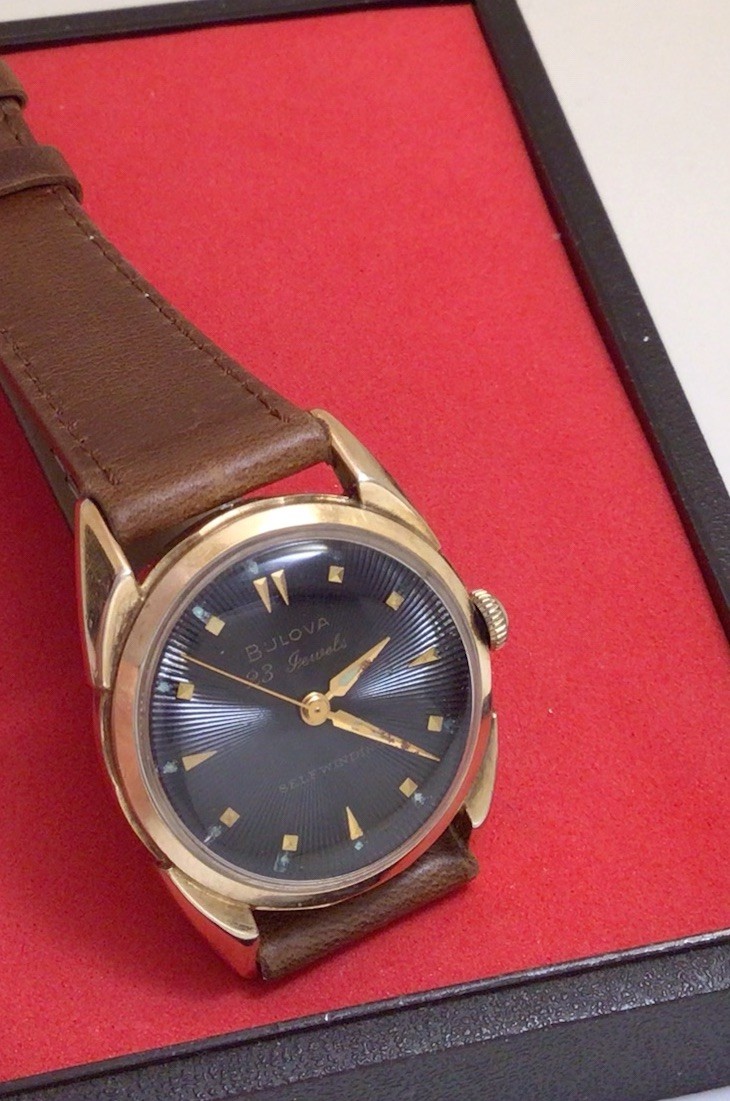 Vintage BULOVA 23 A,Cal.10BZAC,23 J,Self Winding,10k RGP Bezel,(1960),Working.