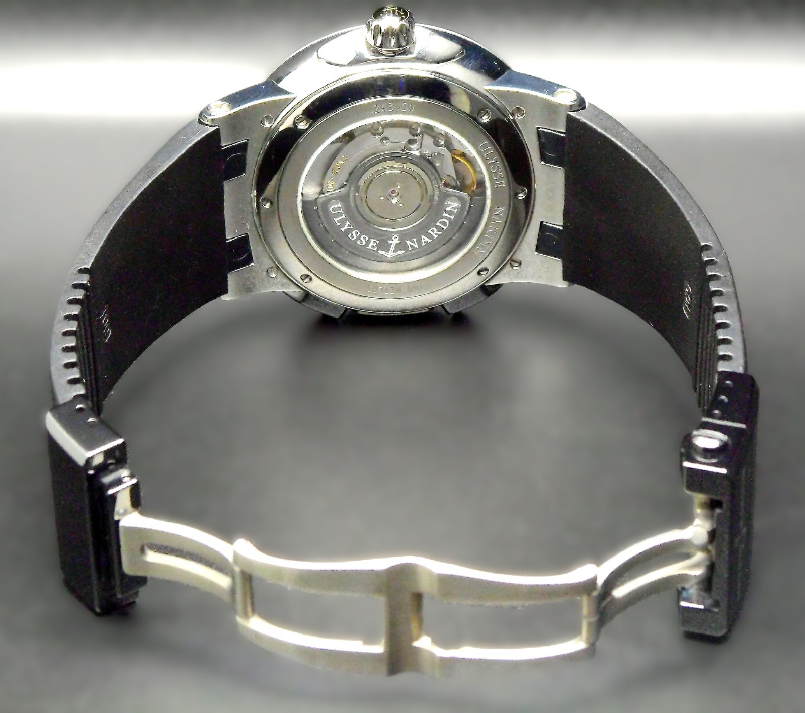 Ulysse Nardin Executive Dual Time Silver Dial 243-00-3/421 with Rubber Strap