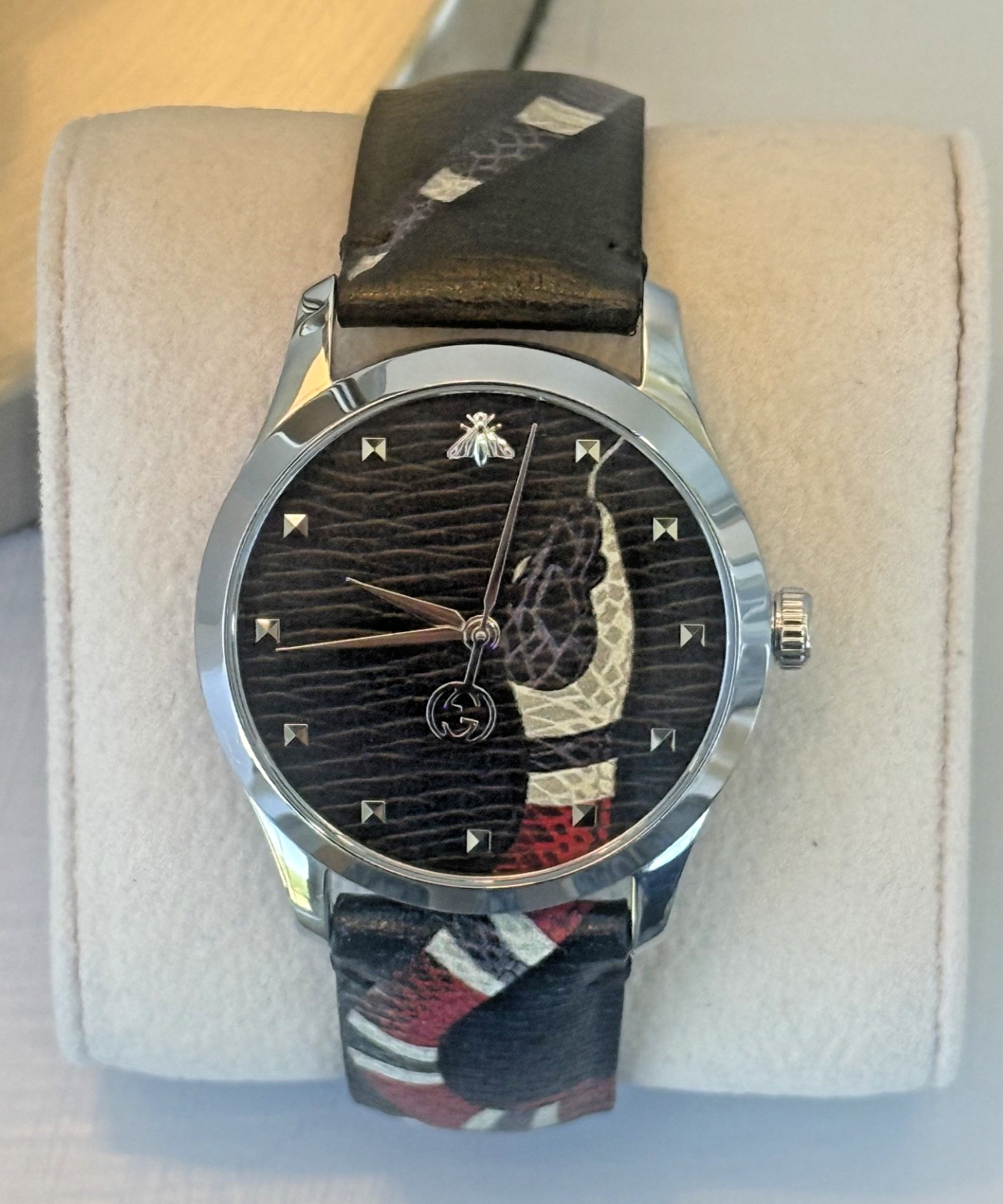 GUCCI G-Timeless Snake Bee YA1264007A Black Quartz Watch -Near Mint -CONUS Only