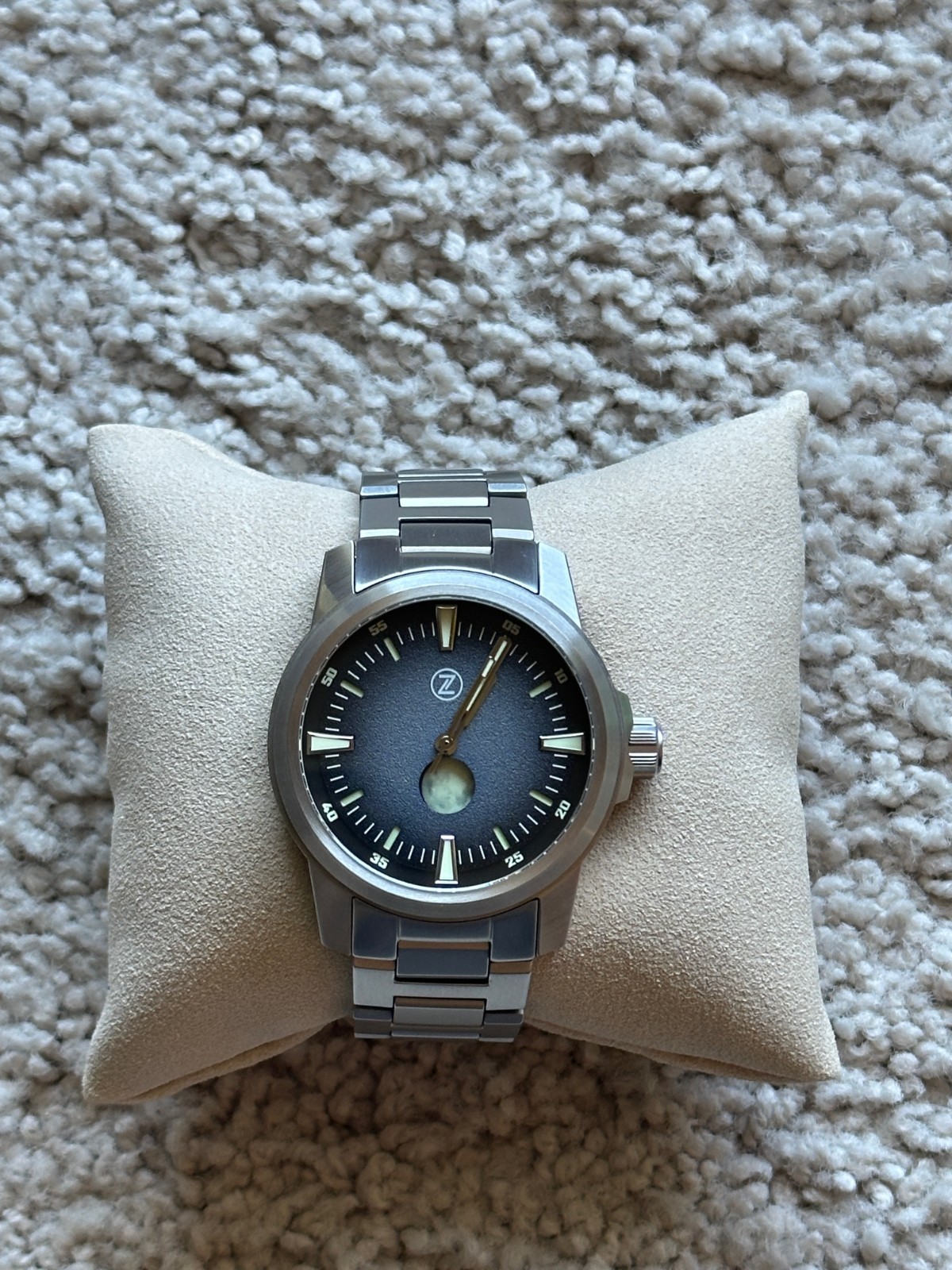 Zelos Aurora Moonphase Ti Eclipse Grey 39MM Titanium