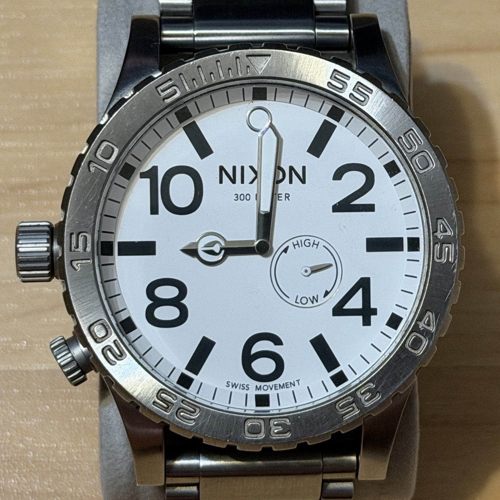 Nixon The 51-30 “Simplify” White Silver Men’s Analog Tide Watch PARTS OR REPAIR