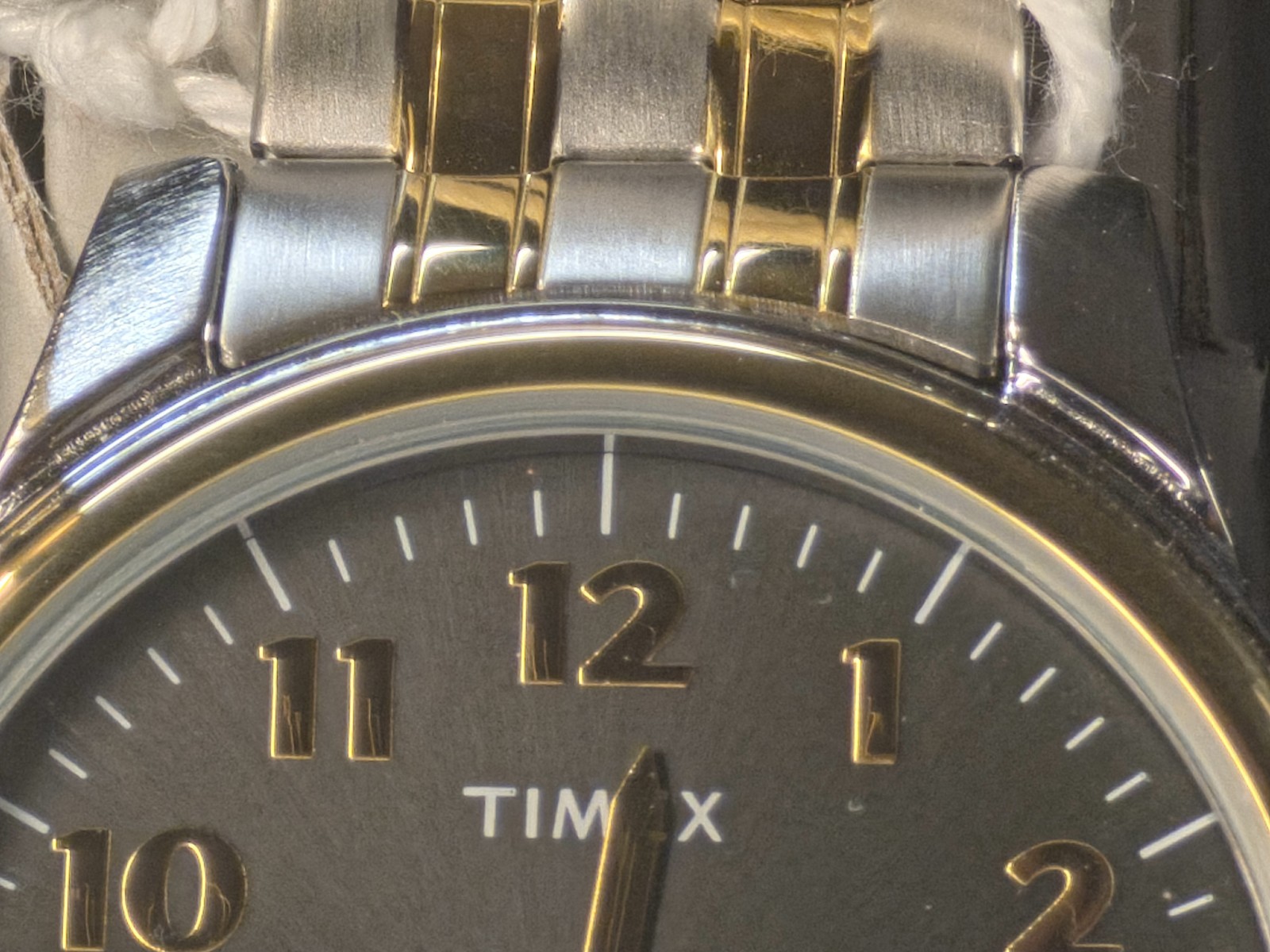 Timex T26481, Easy Reader, Men’s, 2-Tone Expansion, Day/Date, Indiglo.