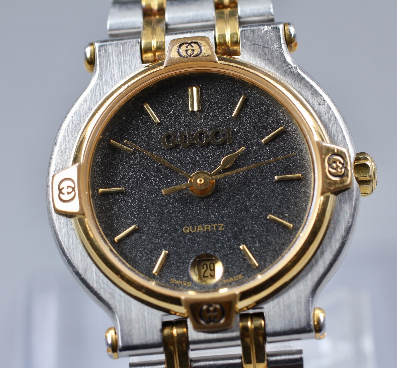 [Near MINT] Vintage GUCCI 9000L 25mm Black Gold Two-Tone Date Qz Woman’s Watch
