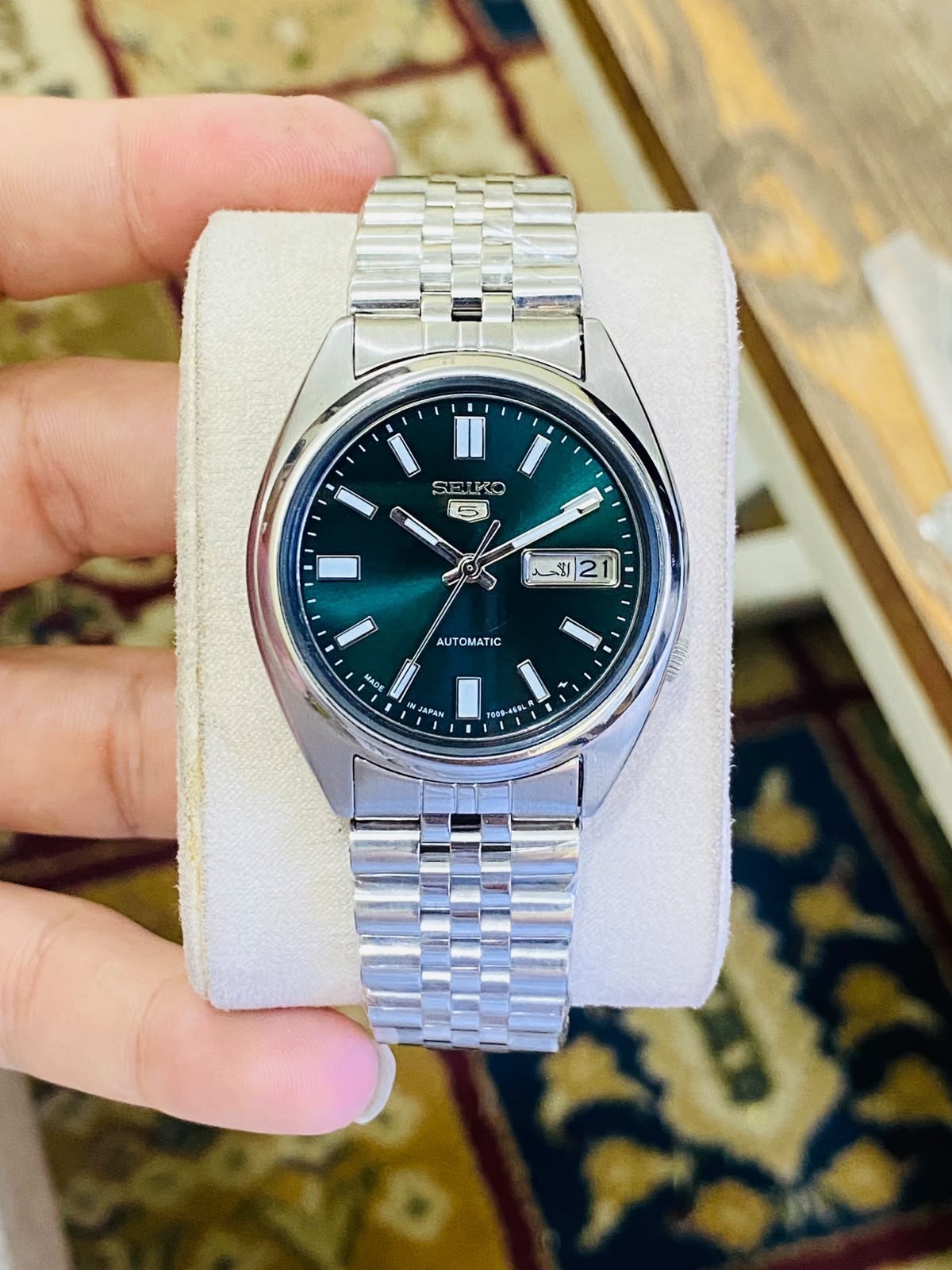 Seiko 5 Automatic 7009-3041 Men’s Day/Date Vintage Japan Watch