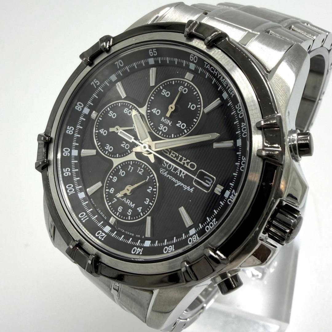 Seiko V172-0AJ0 Black Dial 40mm 18cm Date Indicator Chronograph Solar Mens