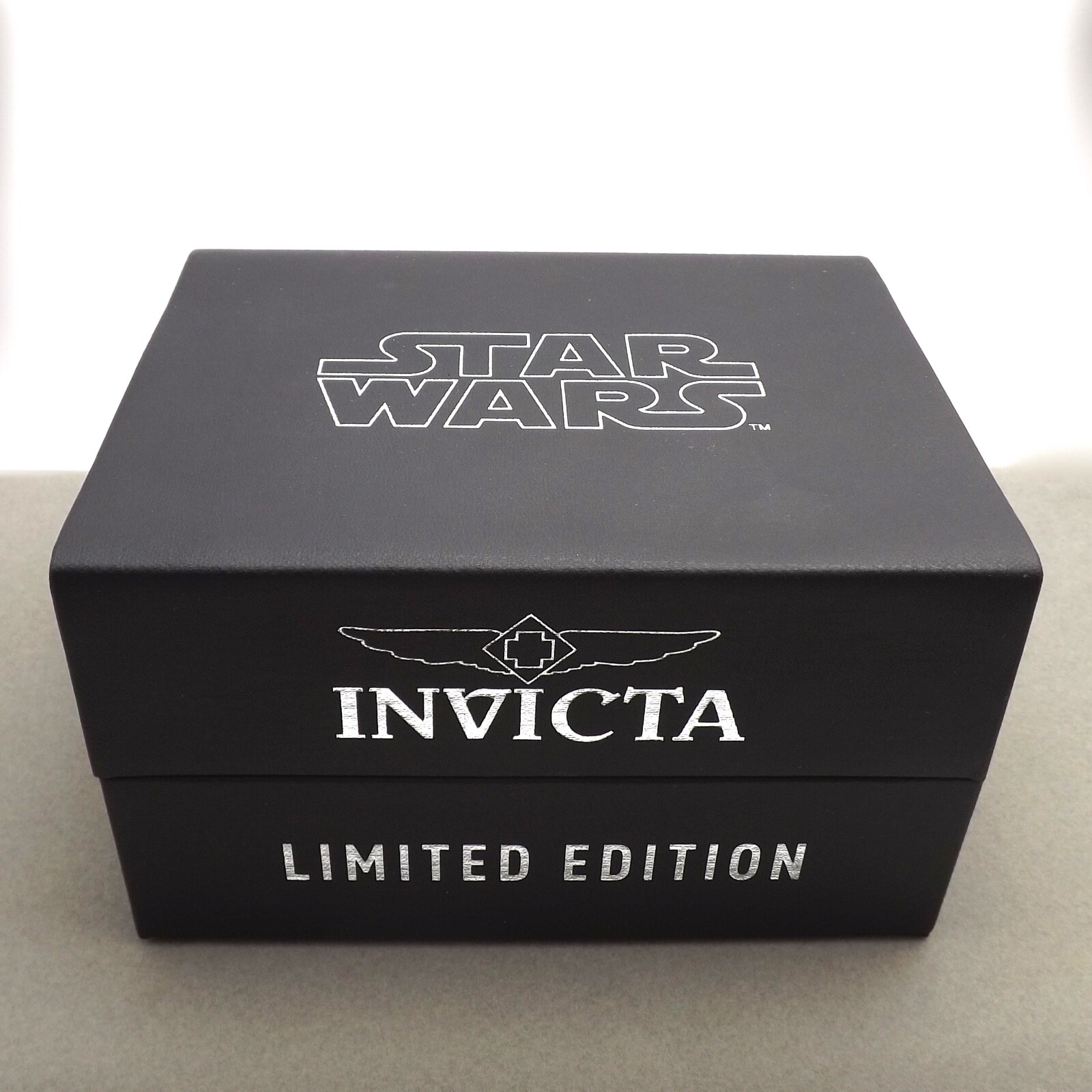 Darth Vader Rare Invicta Limited Edition Star Wars no268 Mens Wrist Watch New