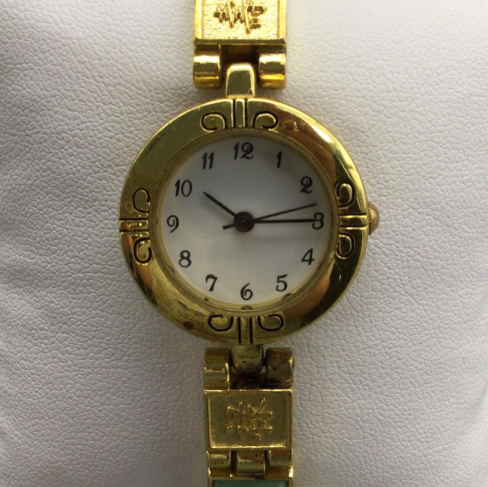 LGP Womens Watch 25mm Gold Tone Multi Stone Bracelet New Battery 7.25″