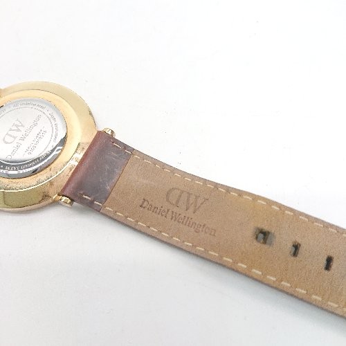 [A1R] Daniel Wellington Brown Leather Belt Quartz Analog Watch Untested [b9w]