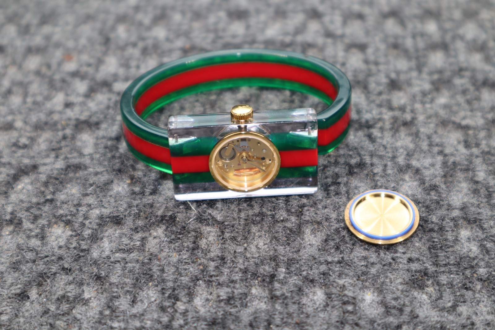 Vintage Gucci Ladies Watch ACRYLIC Clear Skeleton Dial Swiss Quartz Needs Batt