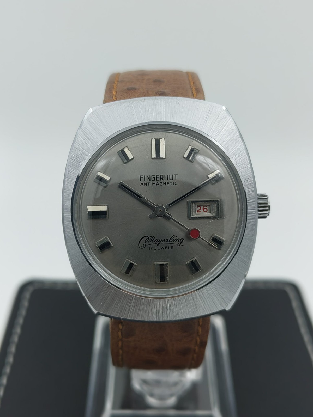 Fingerhut Mayerling – Mechanical – 42X36 mm