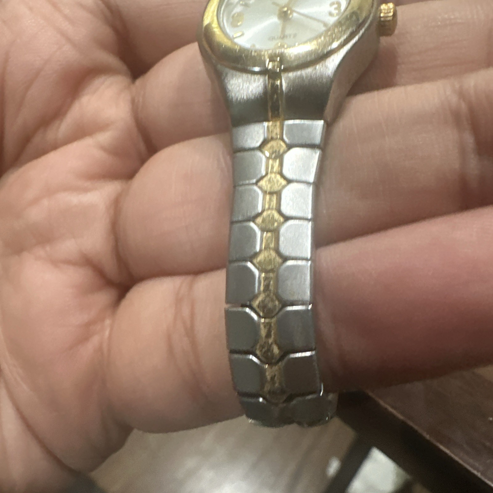 Working Timex Carriage Two Tone Stainless Steel Oval Ladies Watch 22mm Fit 7.5in