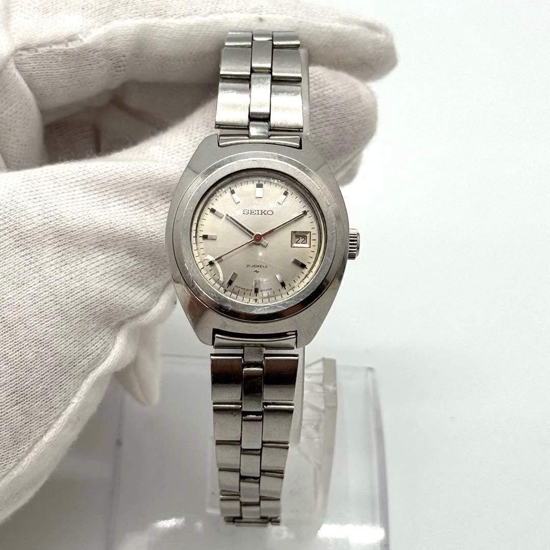 Working condition SEIKO manual winding ladies’ watch, date display, silver,