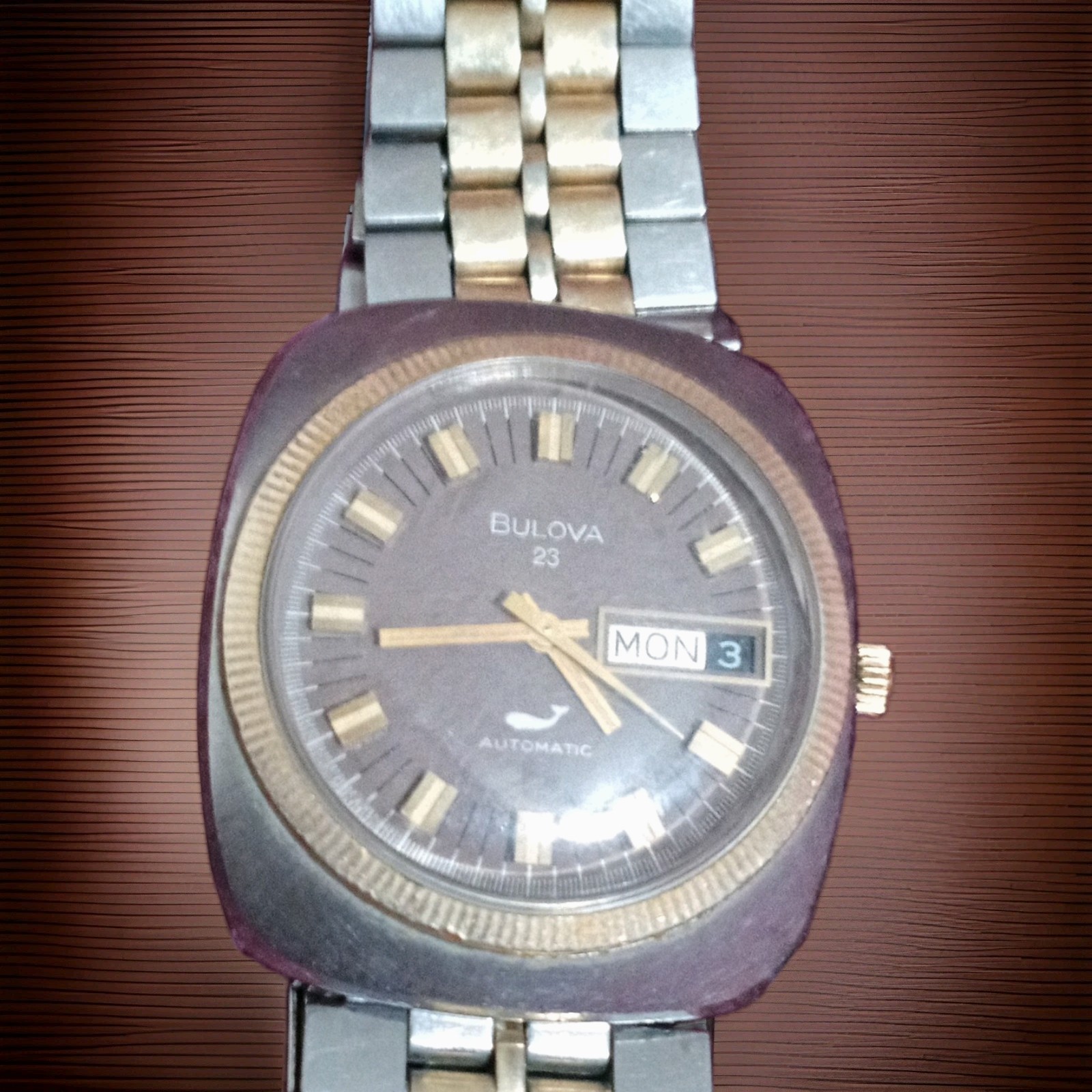 Bulova 23 Automatic Day/Date Cushion Case Two-Tone Bracelet Gray Dial