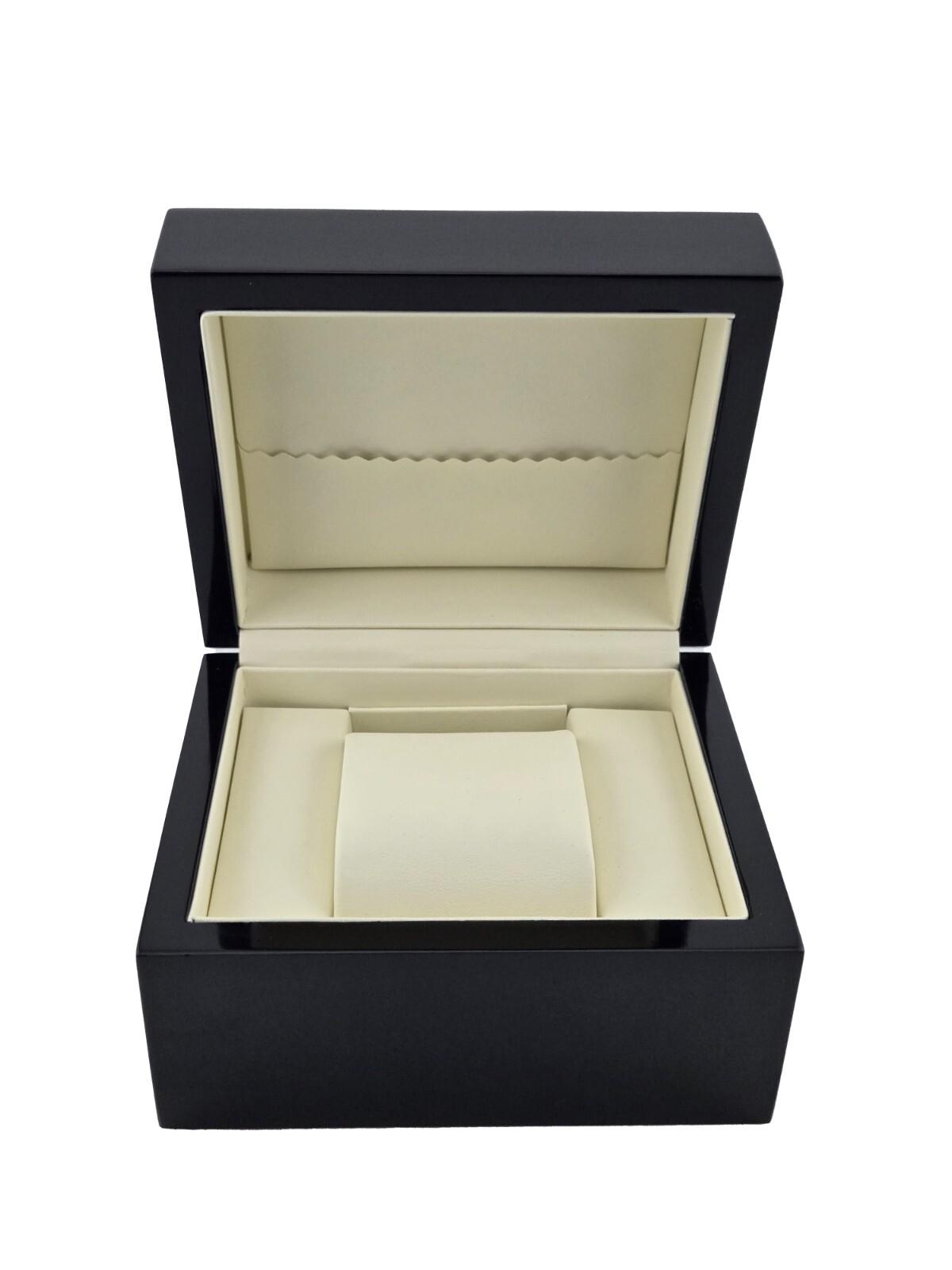 Gucci Sync L Silver Dial White Rubber Strap Women’s Watch – YA137302