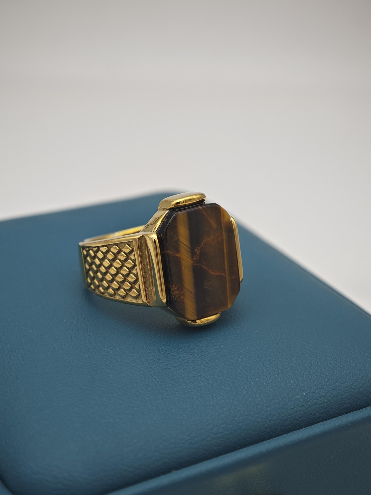 Men High Quality Vintage Stainless Steel Ring Gemstone Fashion Statement Jewelry