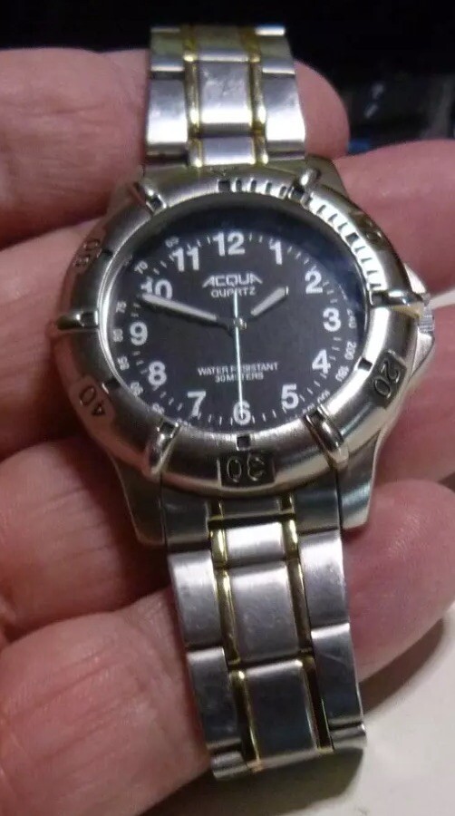 Men’s quartz, Watch Battery Operated Water Resistant 30 Meters Acqua