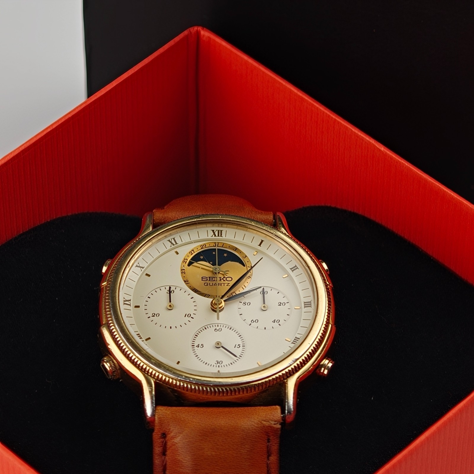 Vintage Seiko 7A48-7030 Gold Chronograph Moon Phase Quartz Men’s Dress Watch