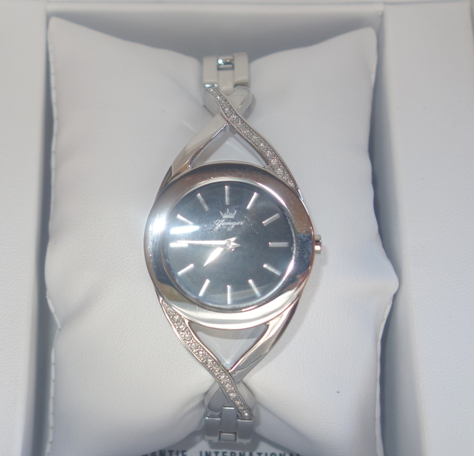 Yonger and Bresson Women’s DMC 1498/01 Round Black Dial Steel Crystal Watch new