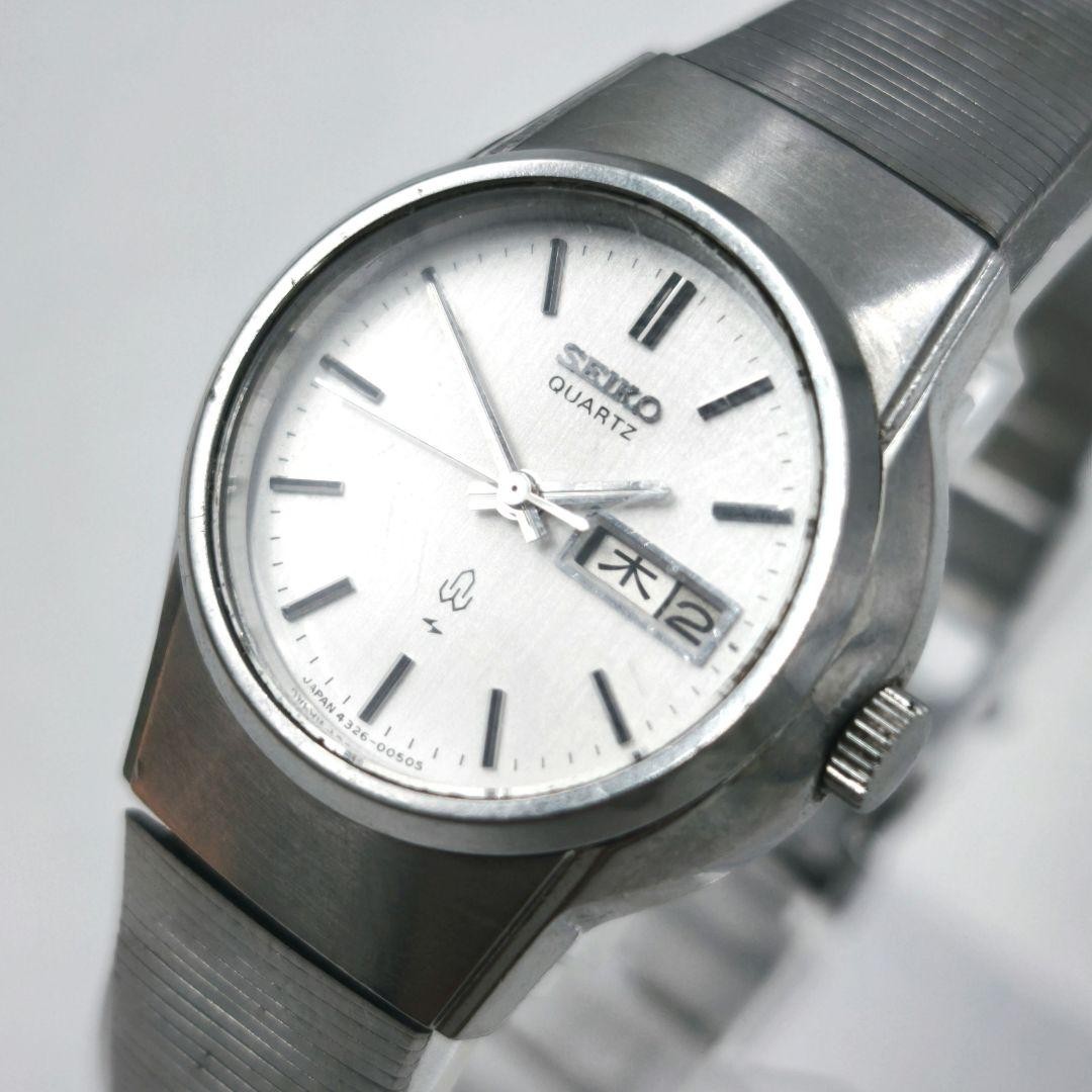 Seiko 4326-0050 Quartz Day-Date Ladies Wristwatch wrist 15.0cm/5.9in