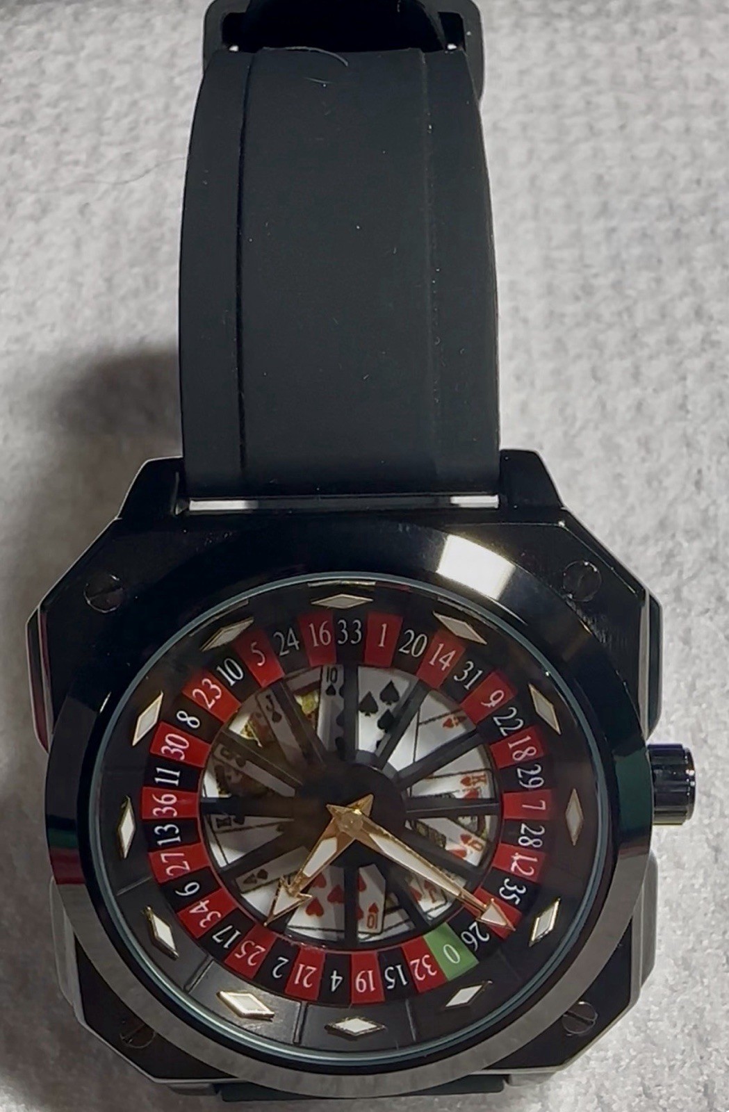 Men’s Unique Design Casino Roulette Dial Analog Watch Black Rubber Strap
