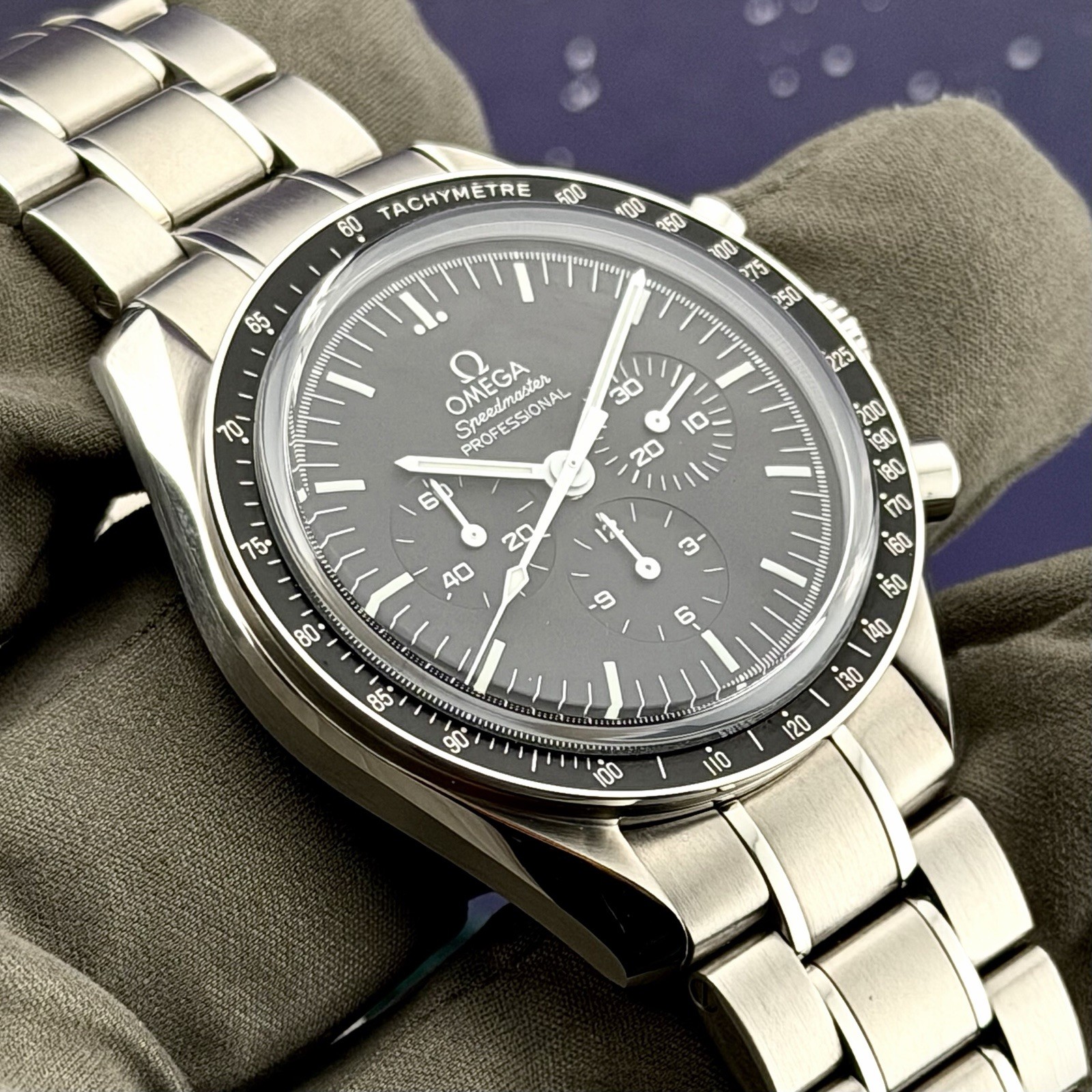 Omega Speedmaster Moonwatch Sapphire Sandwich 42mm B&P 311.30.42.30.01.006