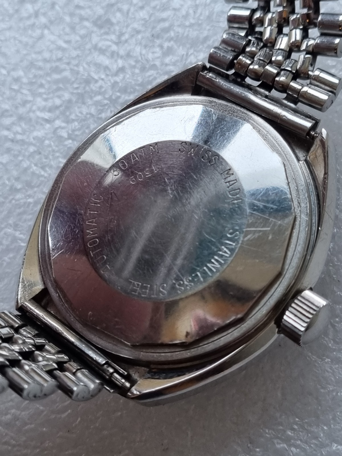 Rare Roundex Sub 30 Atm Automatic-date Bakelite Vintage Watch Swiss Big Casse