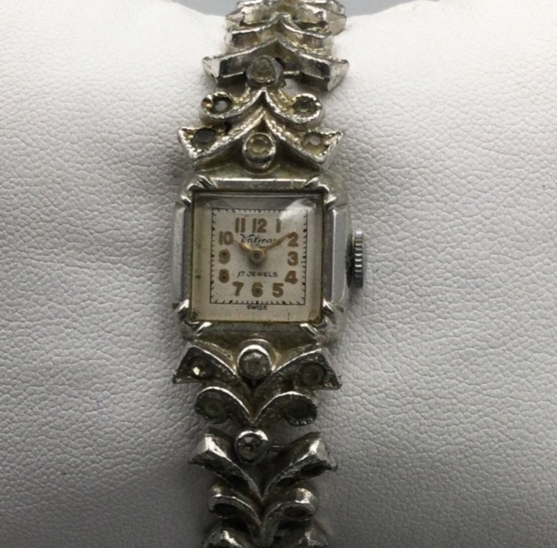 Valgine Watch Women 16mm Silver Tone Crystals Square Dial Manual Wind 6.75″