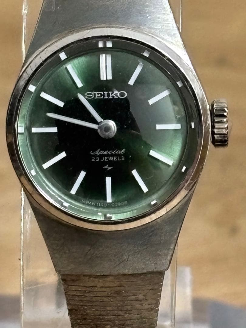Working condition 1970s SEIKO Special 23 JEWELS manual winding watch