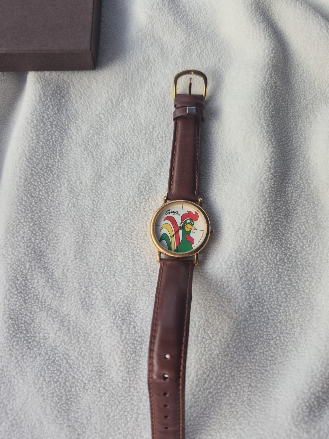 Vintage 1996 Unisex Kellogg’s Corn Flakes “Corny” Gold Tone 33mm Watch