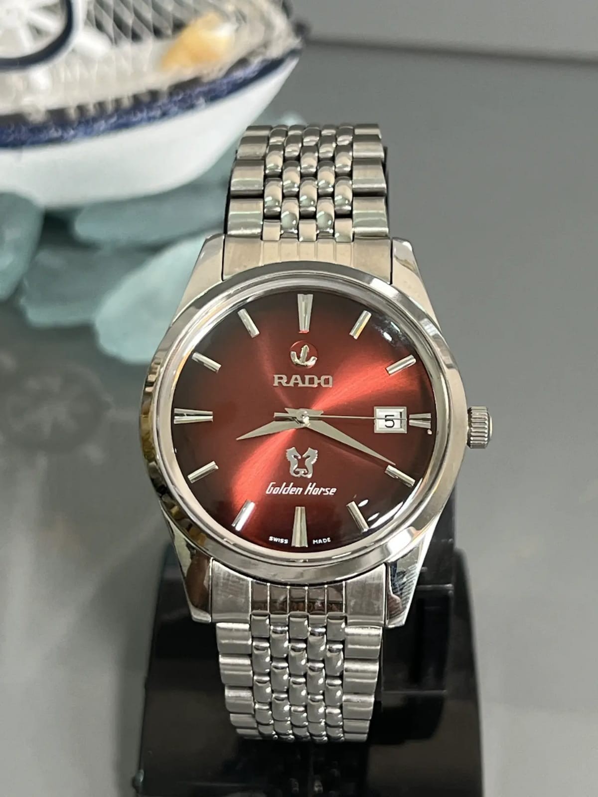 Rado Golden Horse Automatic Red Dial Men’s Wristwatch Elegant Style