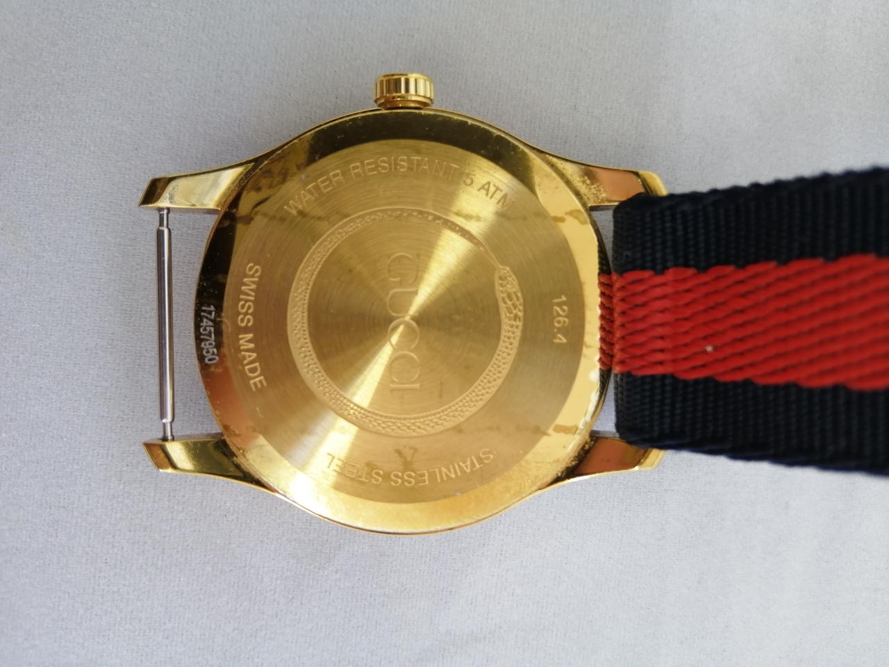 [A4N] Gucci G-Timeless Bee 126.4 Embroidered Dial Nylon Unisex Watch [w8p]
