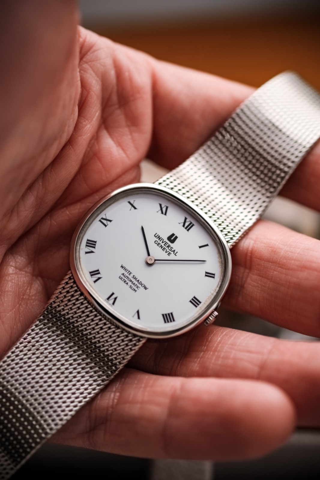 Universal Geneve White Shadow Horizontal Ellipse Microrotor Ref. 866050 white
