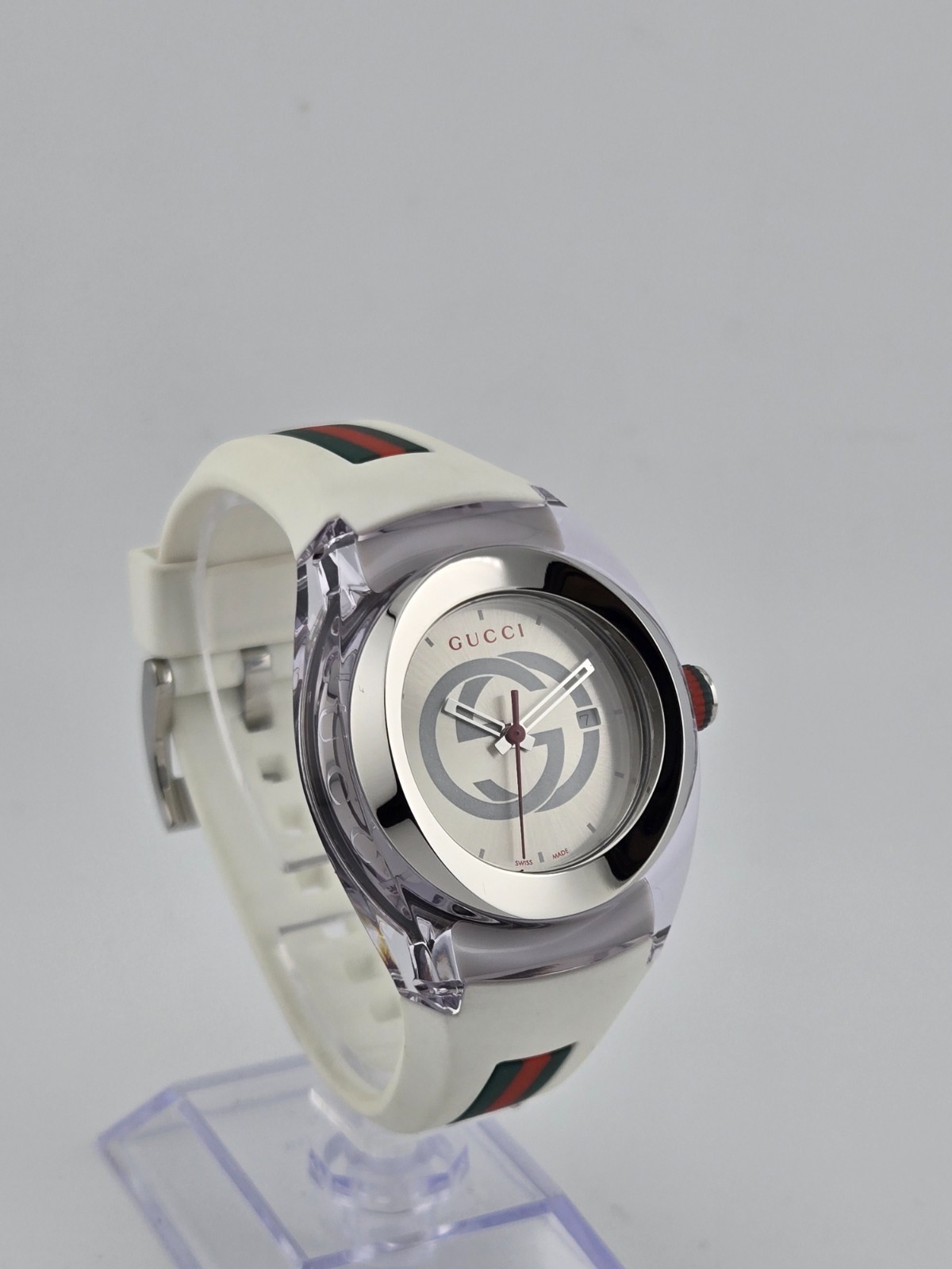 Gucci Sync L YA137302 White Rubber Strap Silver Dial Women’s Watch ⌚