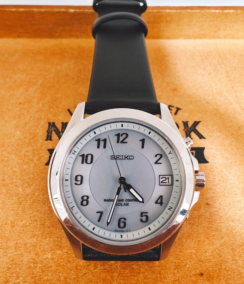 SEIKO 7B52 Solar Radio Wave Men’s Watch White Dial 3-Hand Date Leather Strap