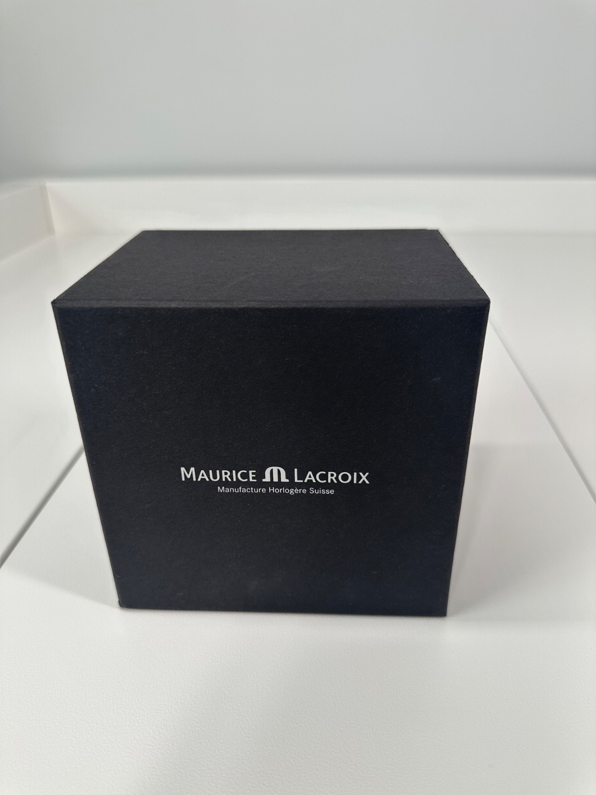 Maurice Lacroix AIKON Automatic Limited Edition- Excellent Condition – Worn Once