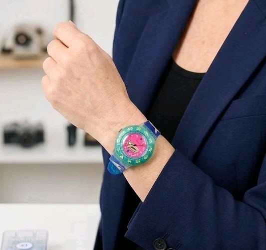 Swatch Scuba 200 Happy Fish SDN101 Vintage 1991 Watch New Old Stock Unopened