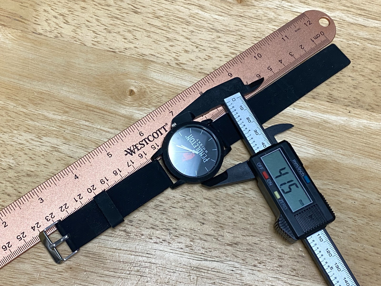 Pendleton Whisky Quartz Watch Men All Black Analog Rubber Band New Battery