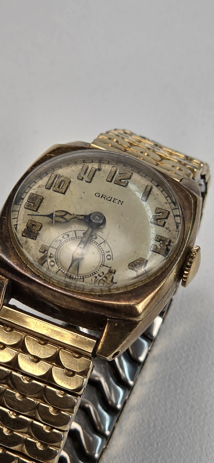 Gruen Cin-O Men’s Vintage 1920s Manual Wind Cushion Watch 22-25.9mm