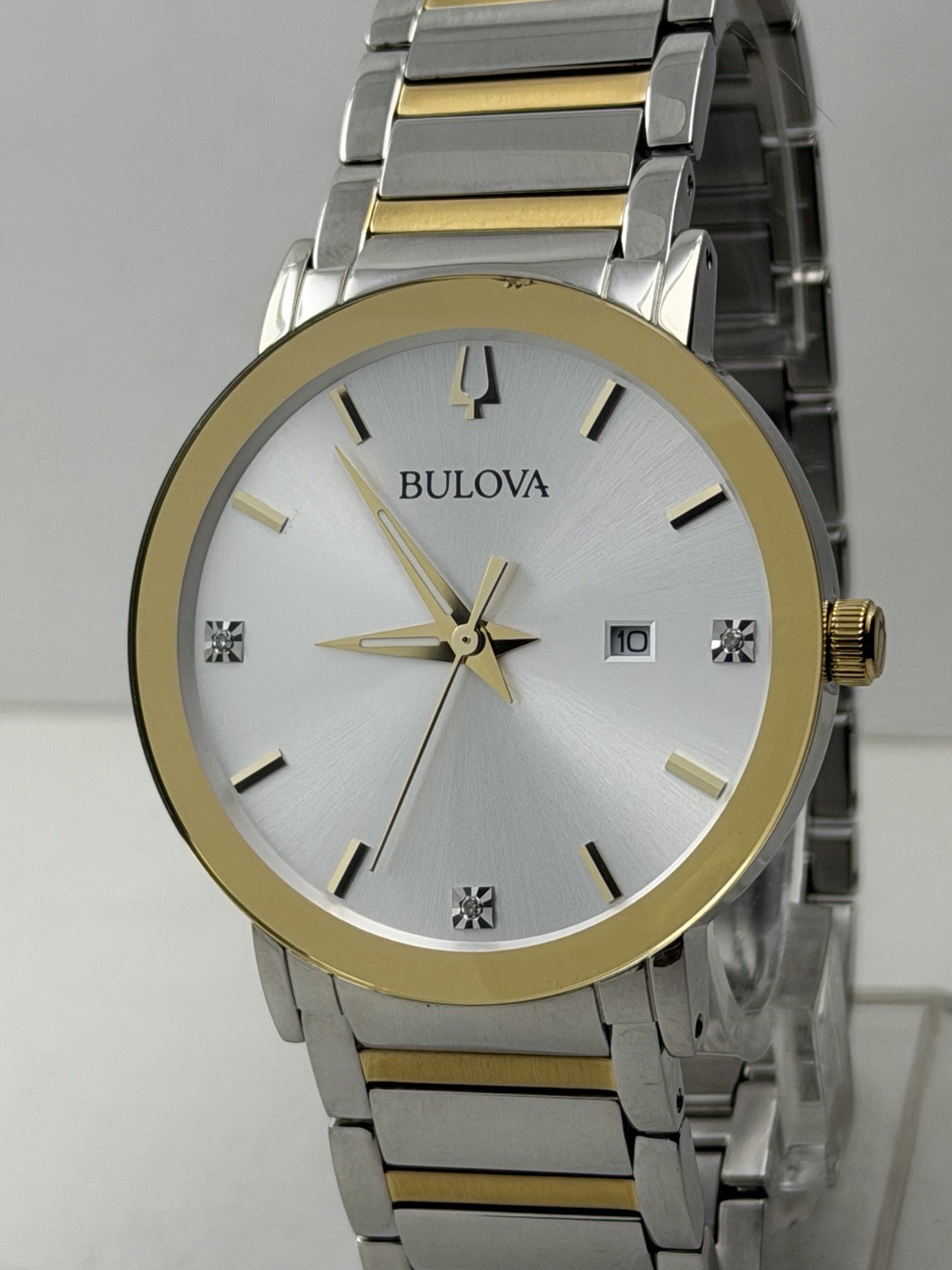 Bulova 98D151 Quartz Two Tone Crystal Accent Day Indicator 42 mm Men’s Watch