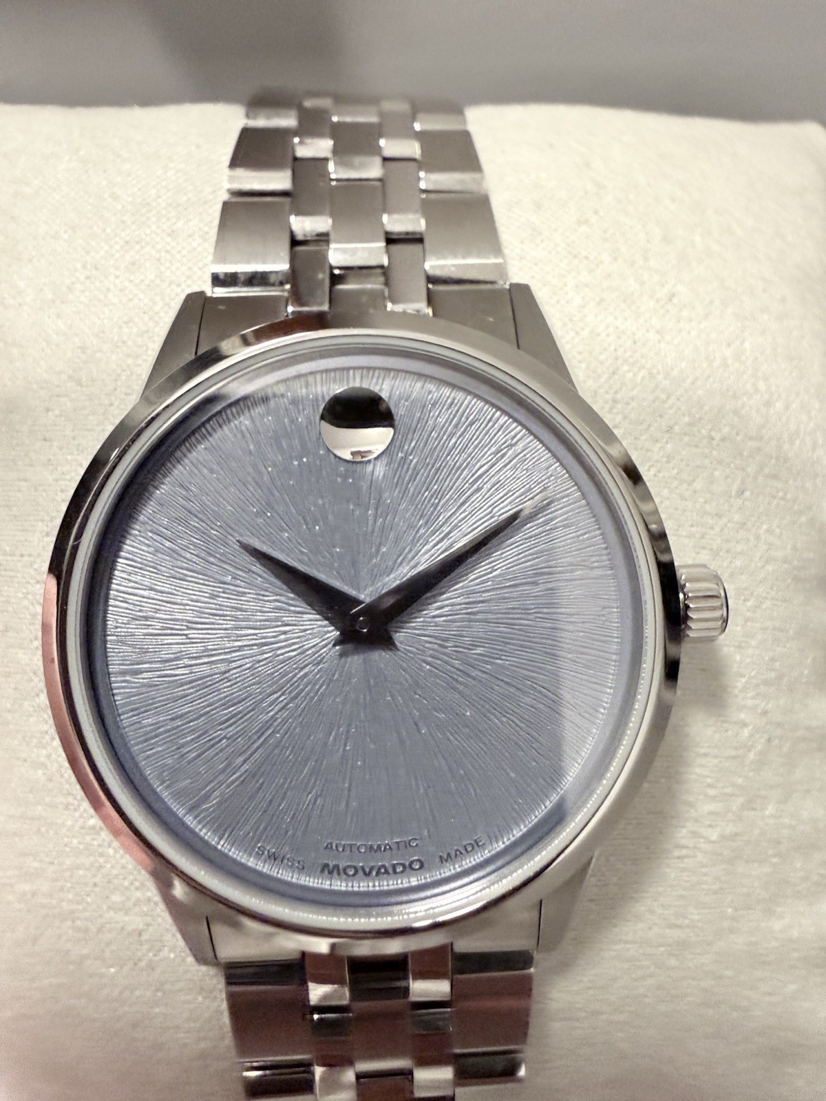 Movado Museum Automatic Swiss Made 40mm Silver Dial Steel Watch Box Papers