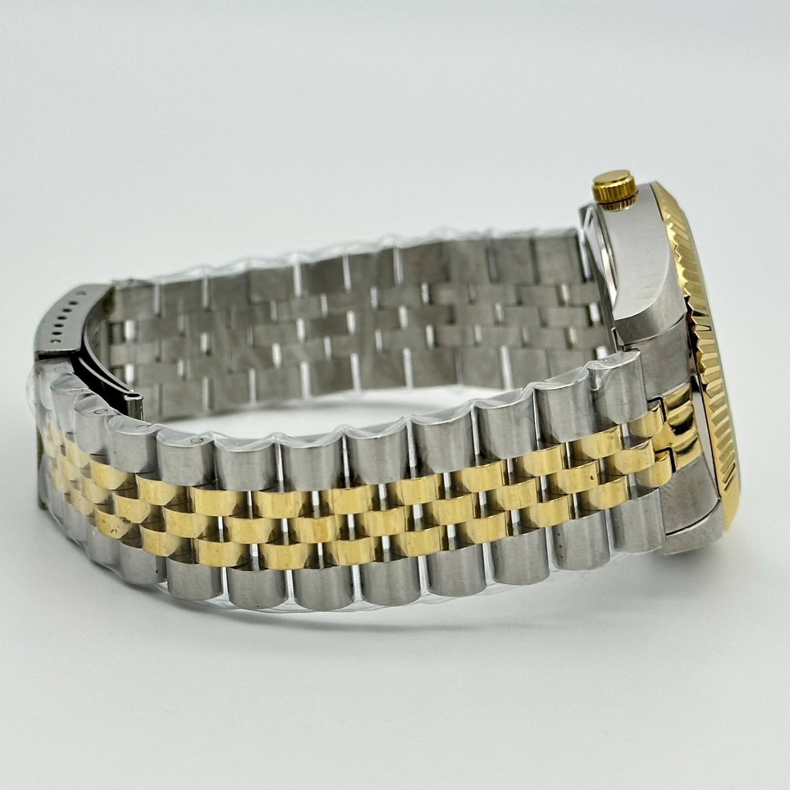 Men’s GRAPEVINE Two-Tone Champagne Dial, All Steel Watch, Day/Date, Fluted Bezel
