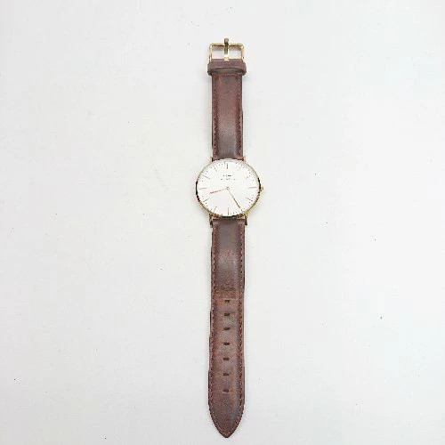 [A1R] Daniel Wellington Brown Leather Belt Quartz Analog Watch Untested [b9w]