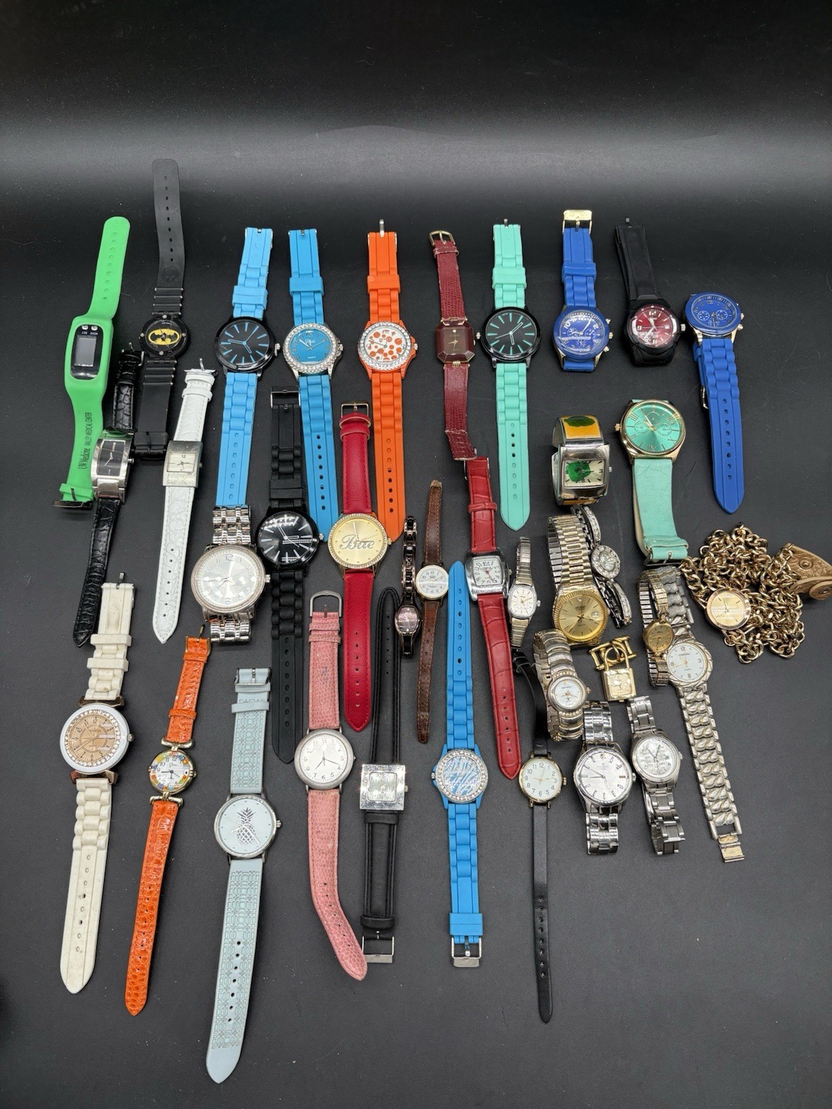 37 Vintage Watch Lot – Kate Spade, Geneva, Nelsonic – 3lb 8oz Parts/Repair