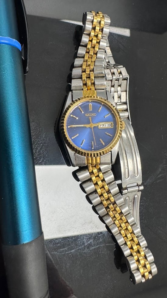 Seiko Women’s Quartz Dual Language Day-Date Watch 7N83-0049 Two-Tone/No Battery