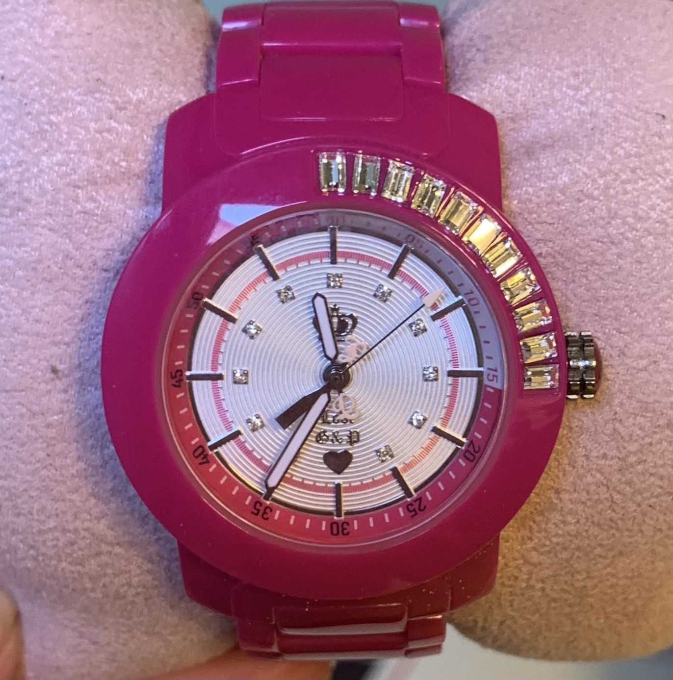 Juicy Couture Women’s bracelet watch 1900652 BFF Hot Pink Plastic new battery 7”
